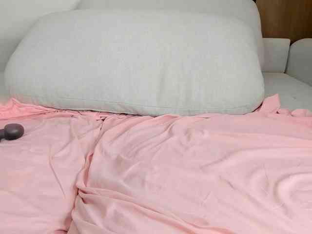 AnzuKim webcam