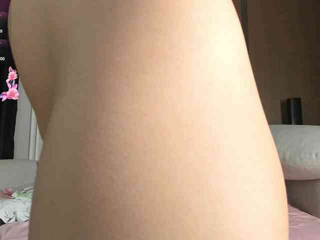 AnzuKim webcam