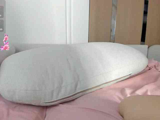AnzuKim webcam