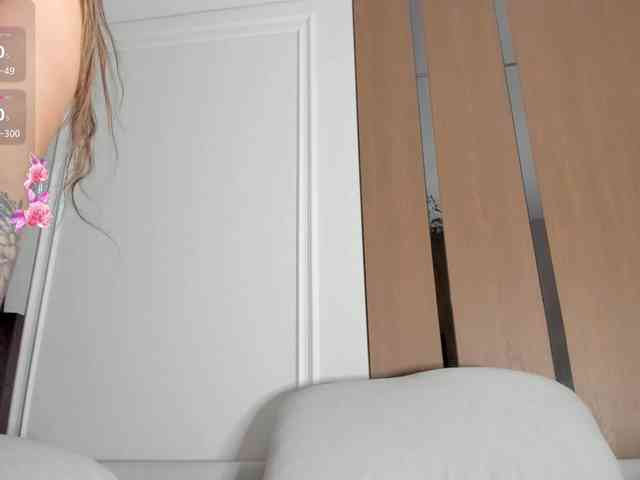 AnzuKim webcam