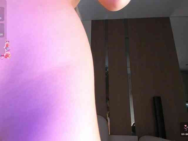 AnzuKim webcam