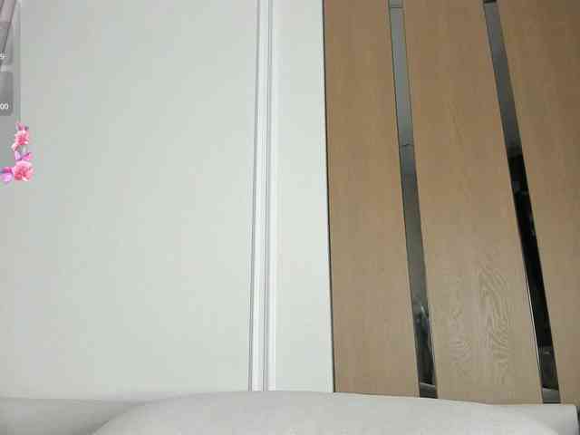 AnzuKim webcam