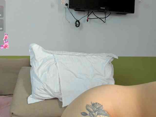 AnzuKim webcam