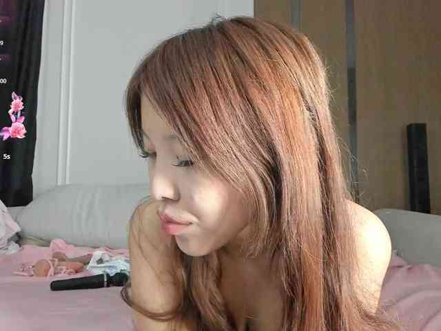 AnzuKim webcam