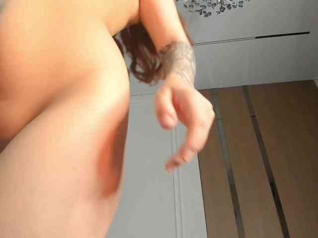 AnzuKim webcam