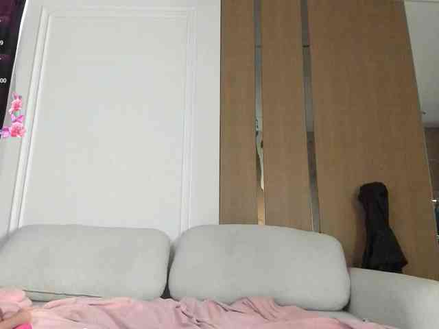 AnzuKim webcam