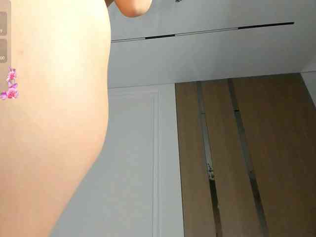 AnzuKim webcam