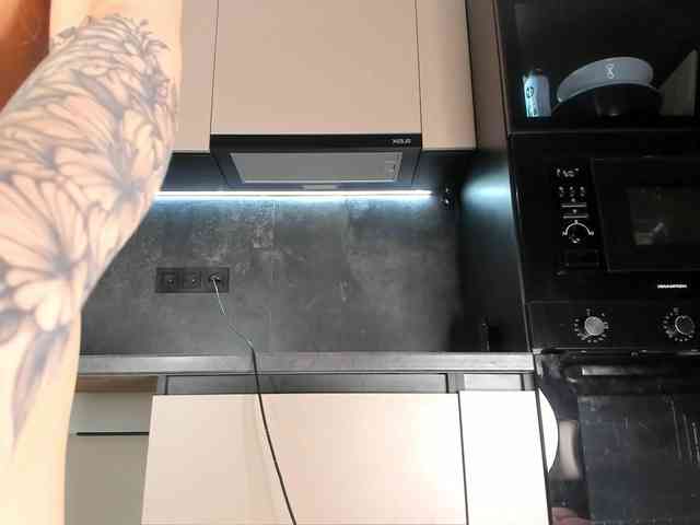 AnzuKim webcam