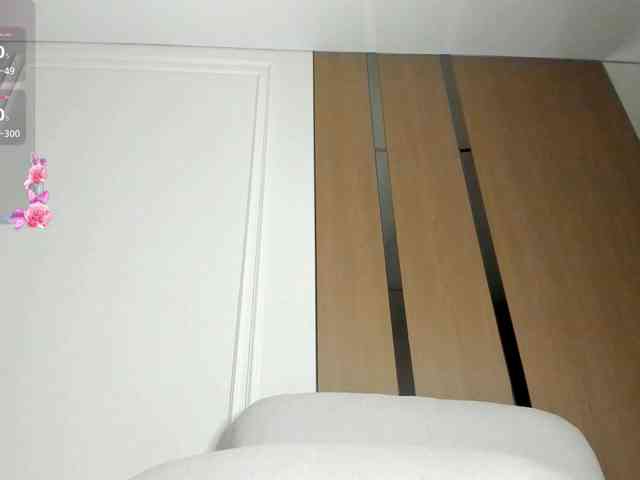 AnzuKim webcam