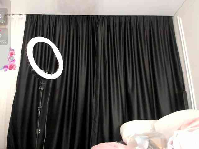 AnzuKim webcam