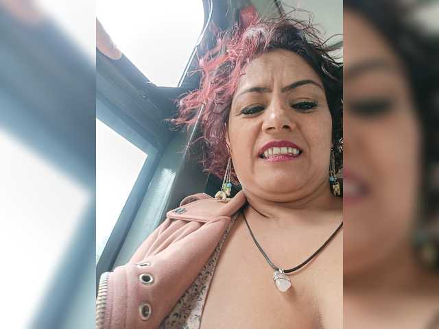 AlexaBrown12 live cam on BongaCams