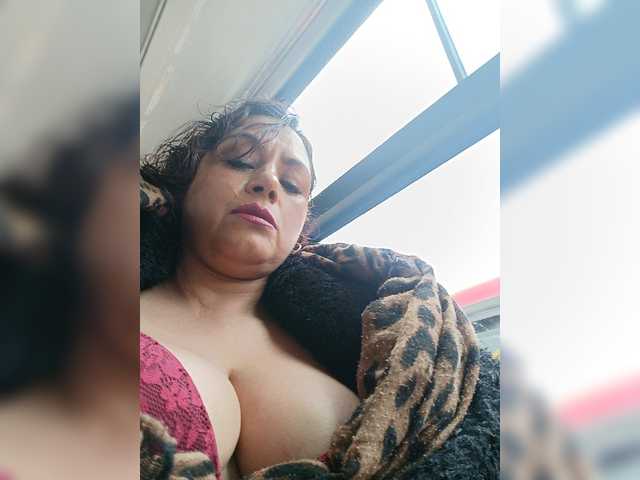 AlexaBrown12's BongaCams show and profile