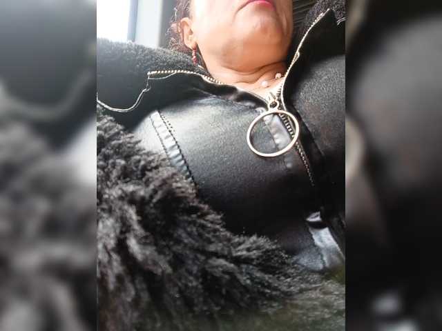 AlexaBrown12 live cam on BongaCams