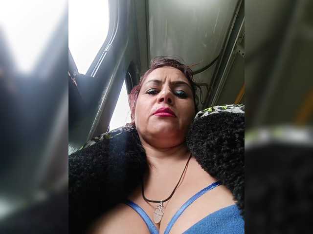 AlexaBrown12 live cam on BongaCams