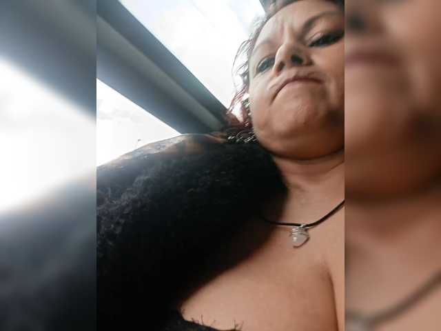 AlexaBrown12 live cam on BongaCams