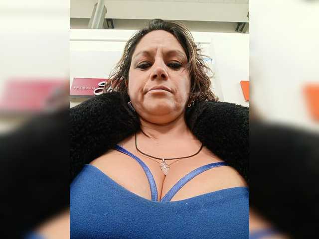 AlexaBrown12 live cam on BongaCams