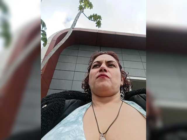 AlexaBrown12 live cam on BongaCams