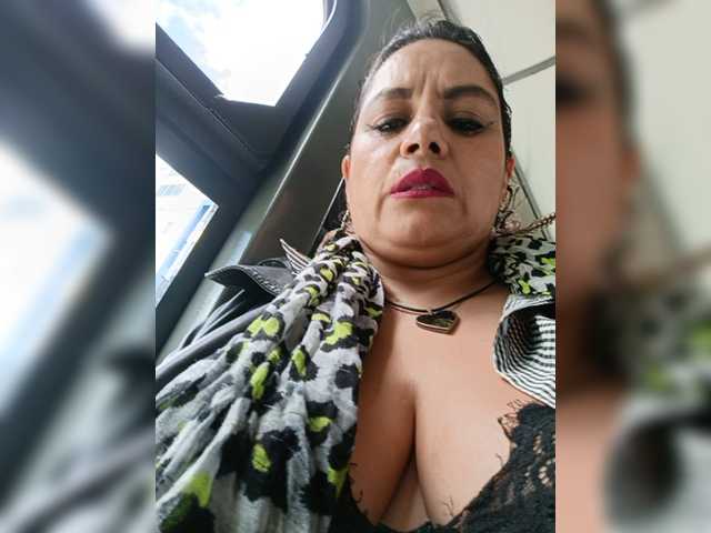 AlexaBrown12 live cam on BongaCams