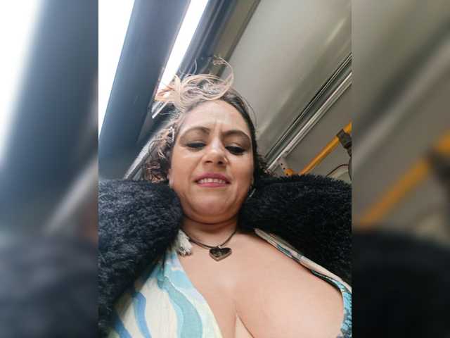 AlexaBrown12 webcam