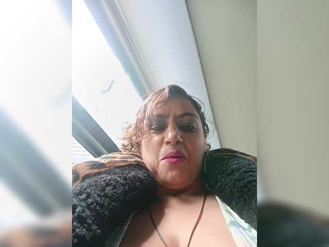 AlexaBrown12 live cam on BongaCams
