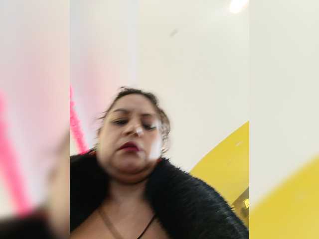 AlexaBrown12 live cam on BongaCams