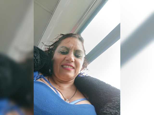 AlexaBrown12 live cam on BongaCams