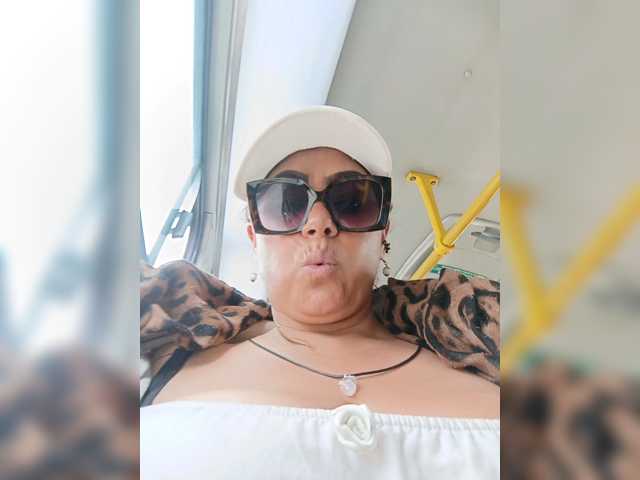 AlexaBrown12 live cam on BongaCams