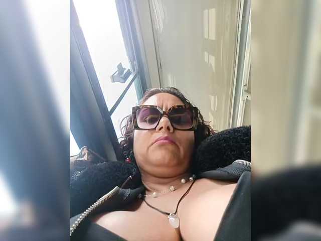 AlexaBrown12 live cam on BongaCams