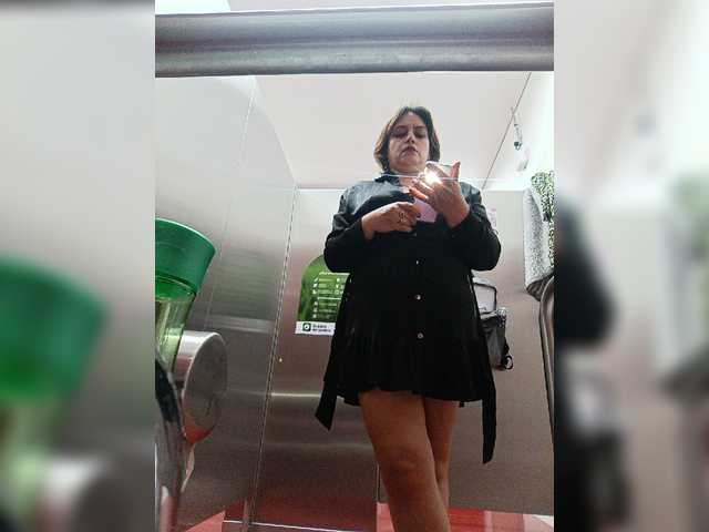 AlexaBrown12 live cam on BongaCams