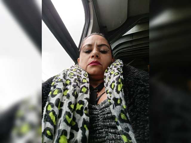 AlexaBrown12 live cam on BongaCams