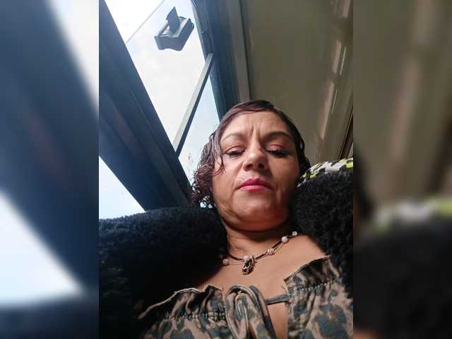 AlexaBrown12 live cam on BongaCams