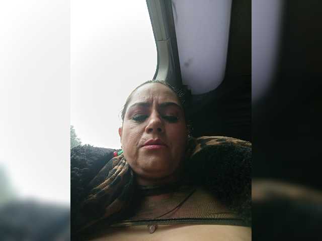 AlexaBrown12 live cam on BongaCams