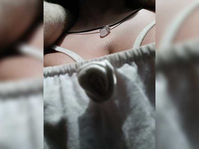 AlexaBrown12 live cam on BongaCams