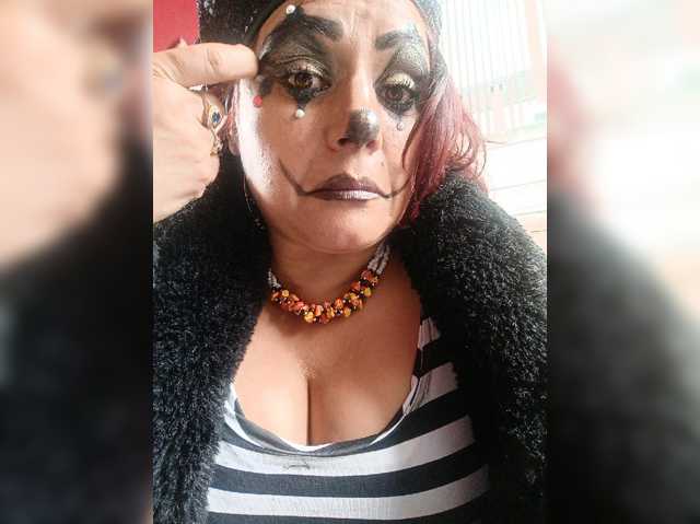 AlexaBrown12 live cam preview
