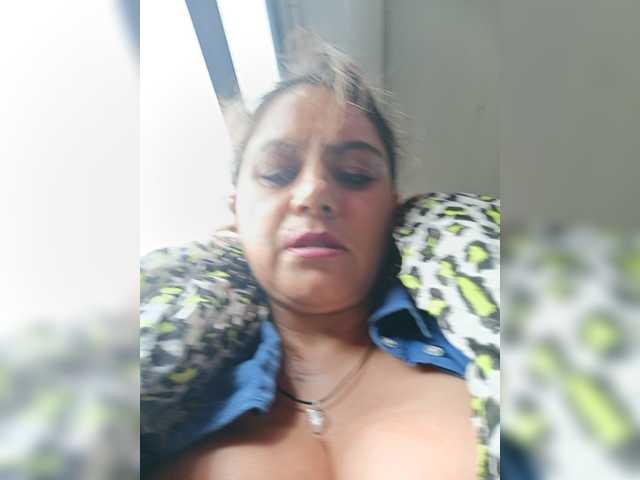 AlexaBrown12 live cam on BongaCams