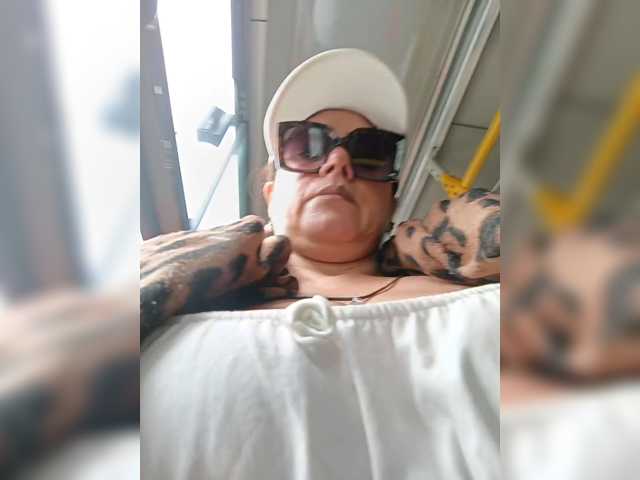 AlexaBrown12 live cam on BongaCams