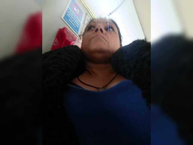 AlexaBrown12 live webcam show