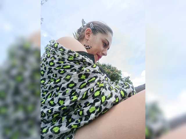 AlexaBrown12's BongaCams show and profile