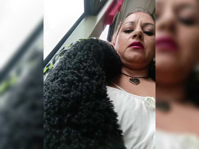 AlexaBrown12 webcam