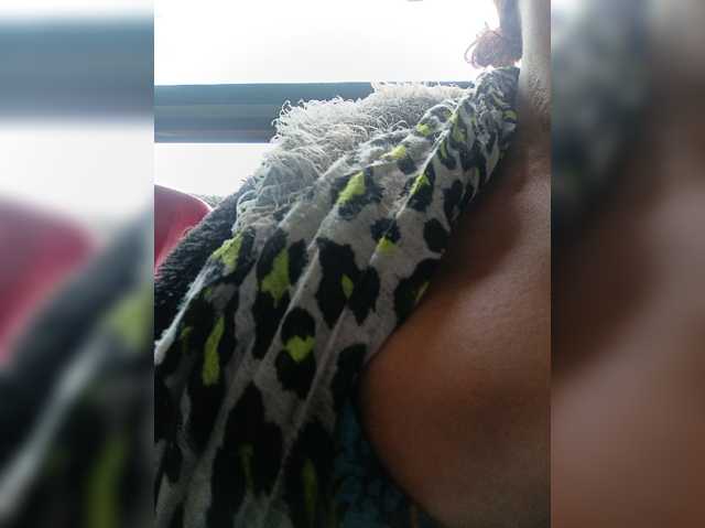 AlexaBrown12 — live female cam