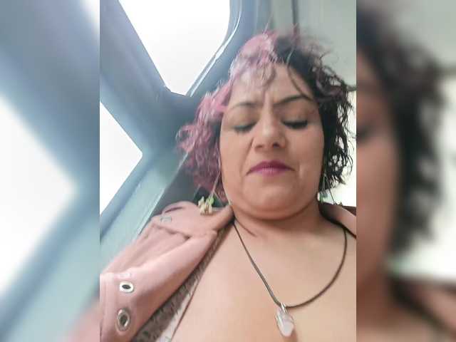 AlexaBrown12 live cam on BongaCams