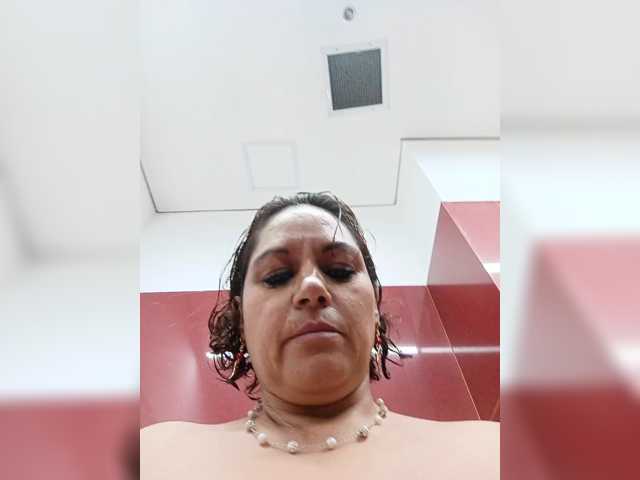AlexaBrown12 live cam preview