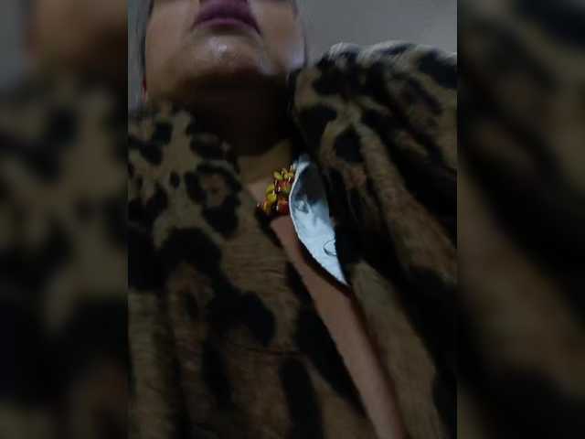 AlexaBrown12 live cam on BongaCams
