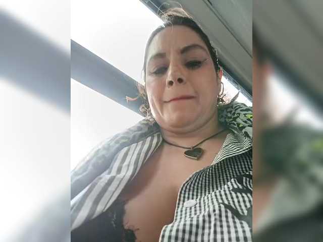 AlexaBrown12 live cam on BongaCams