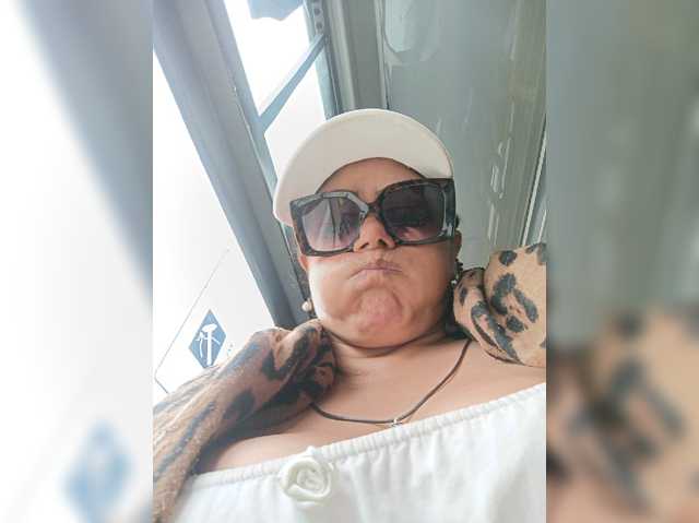 AlexaBrown12 live cam on BongaCams