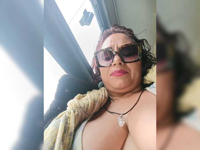 AlexaBrown12 live cam on BongaCams