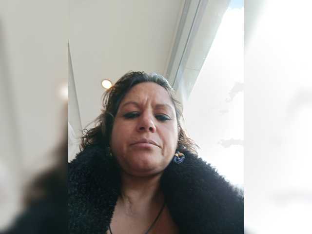 AlexaBrown12 live webcam show