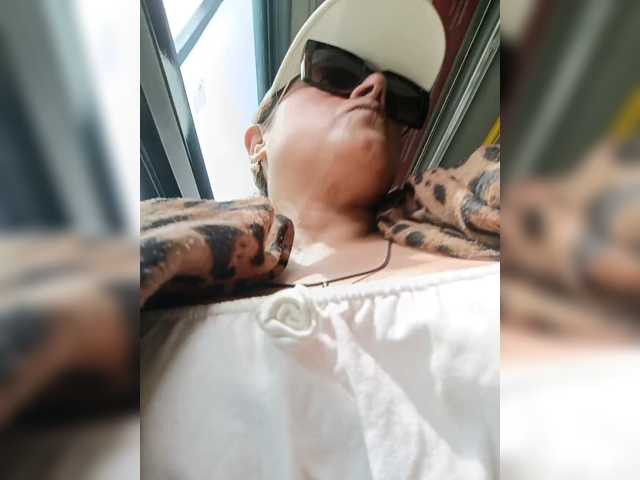 AlexaBrown12 live cam on BongaCams