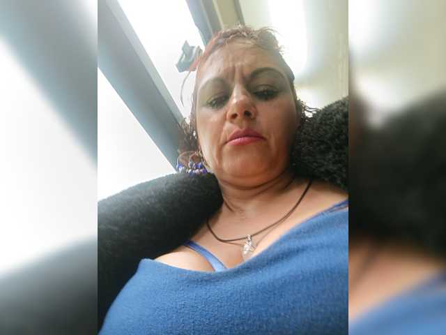 AlexaBrown12 live cam on BongaCams