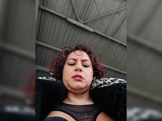 AlexaBrown12 live cam on BongaCams